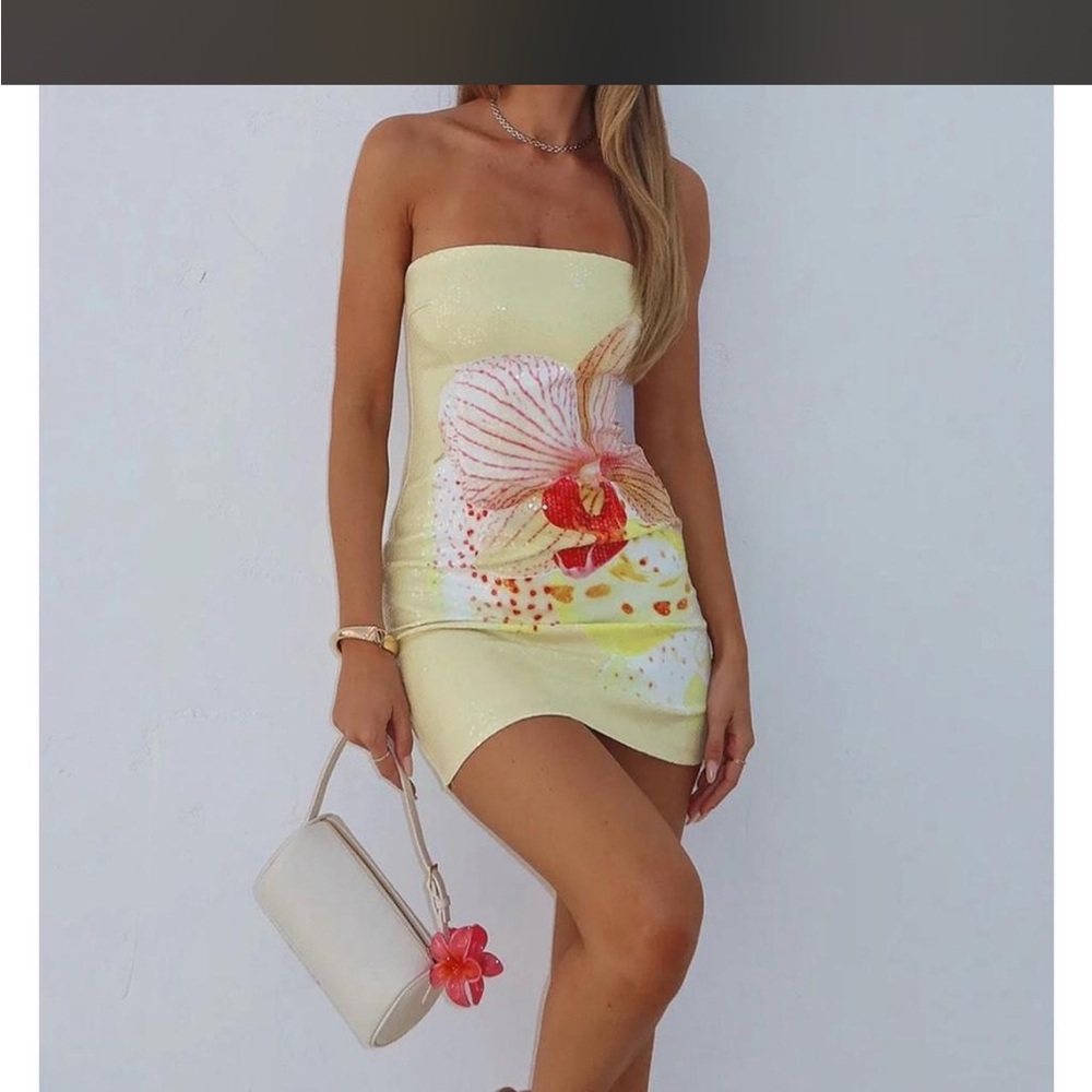 White Fox Boutique Strapless Yellow Floral Bodycon Mini Dress